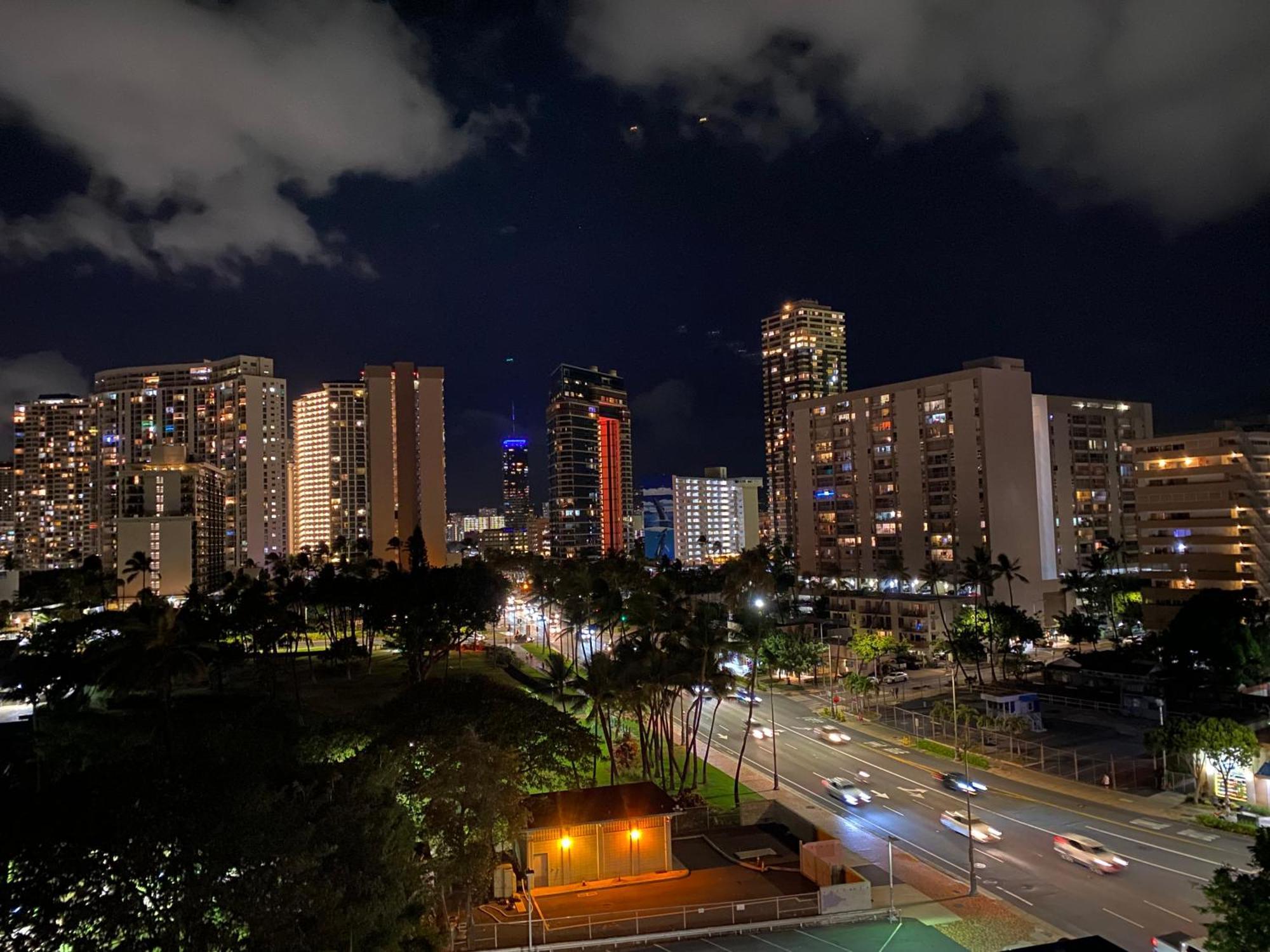Cozy Studio With Free Parking In Waikiki Honolulu Extérieur photo
