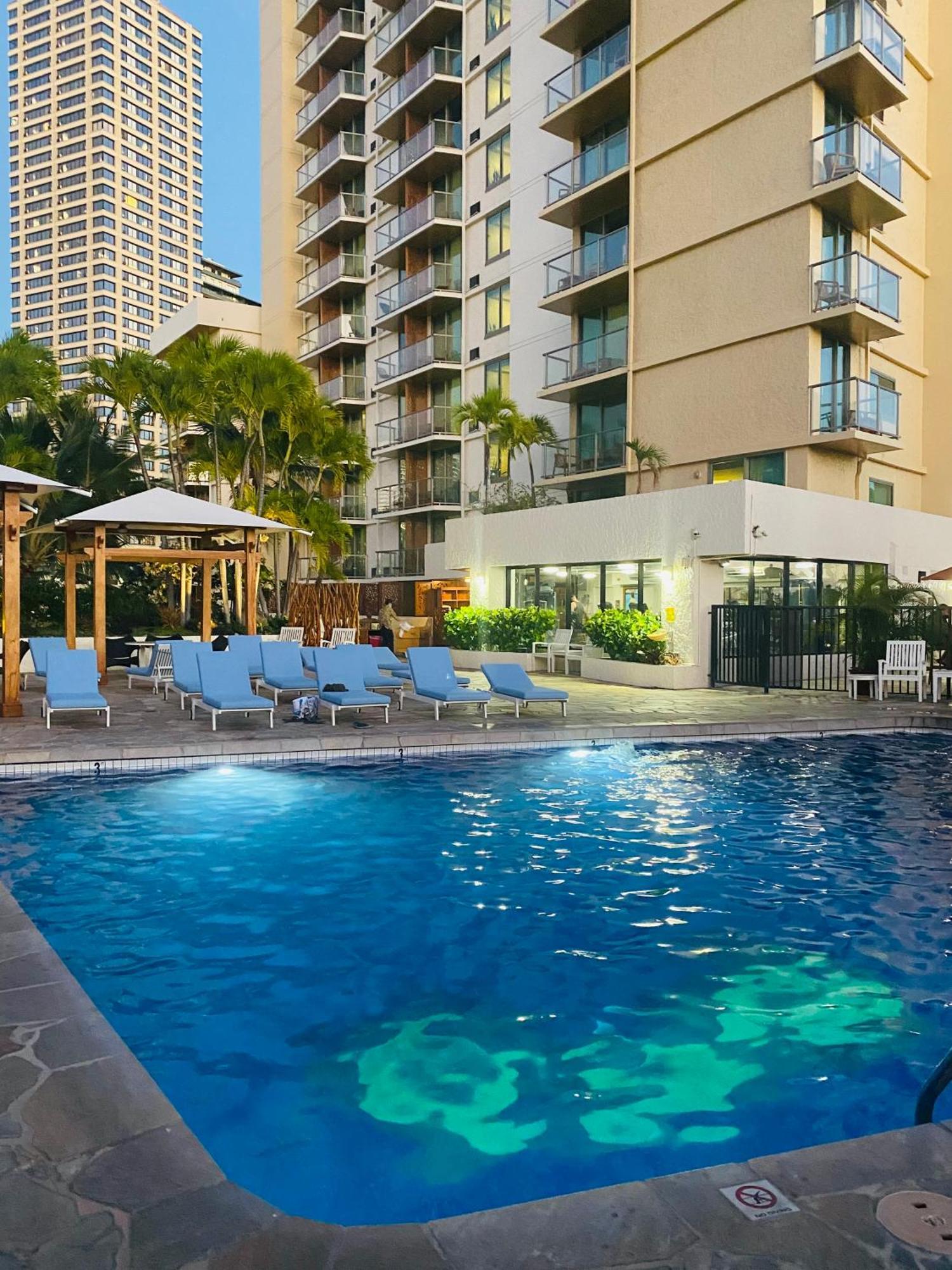 Cozy Studio With Free Parking In Waikiki Honolulu Extérieur photo