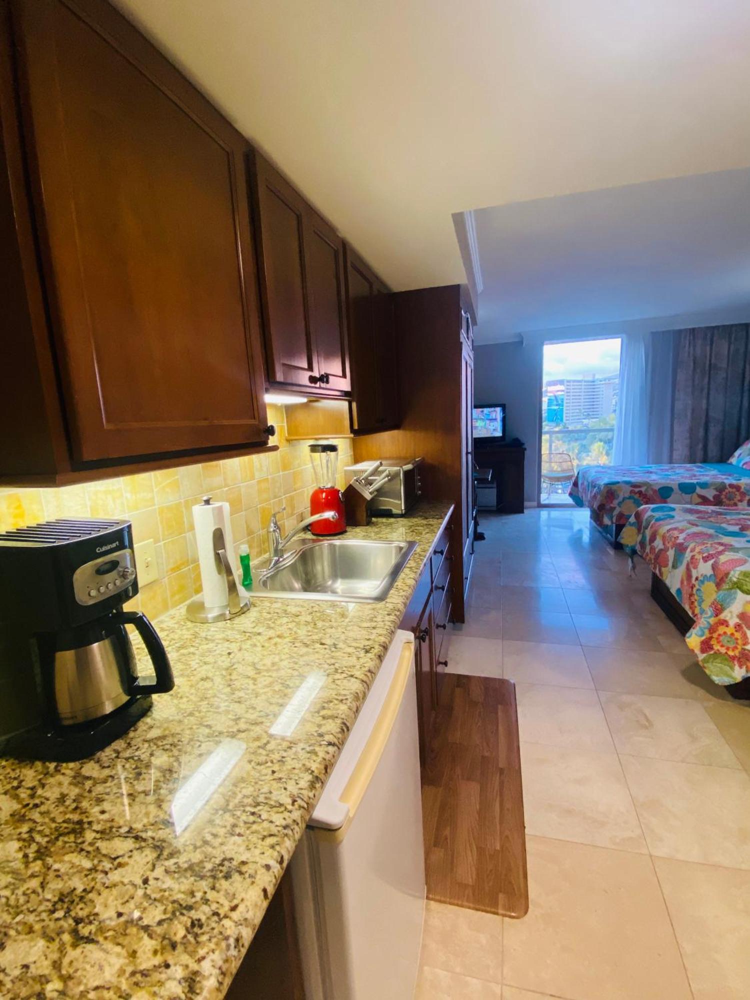 Cozy Studio With Free Parking In Waikiki Honolulu Extérieur photo